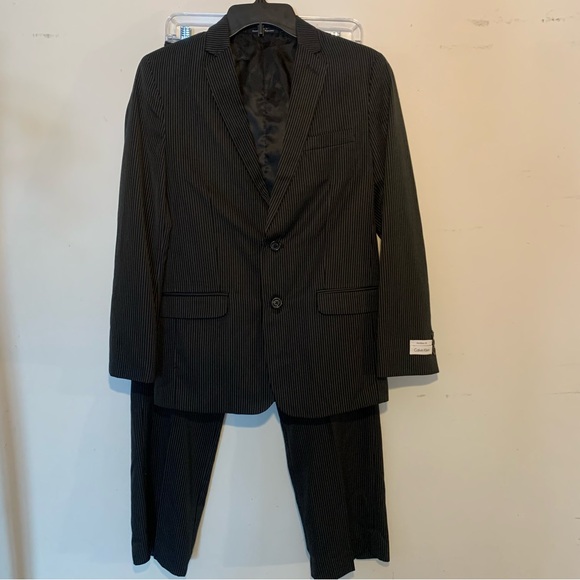 New Boys Calvin Klein Pinstripe 2 Piece Suit Size 16